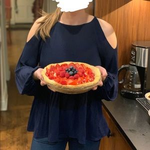 Cold shoulder long sleeve navy blouse